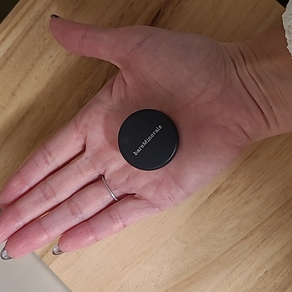 Bare Minerals Queen Phillis Eyeshadow Shimmer - Picture 5 of 5